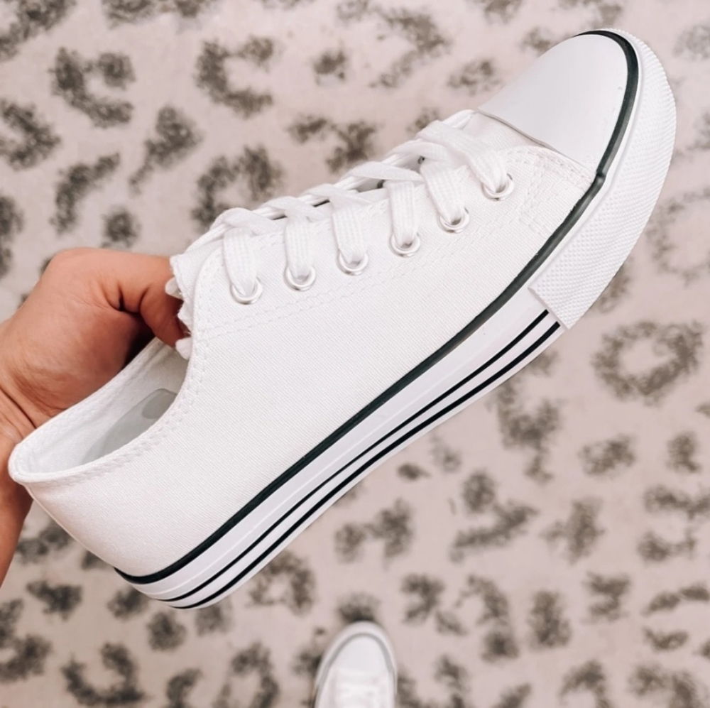 Casual Everglades Sneakers (White)